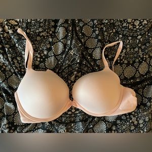Vitoria secret push up bra